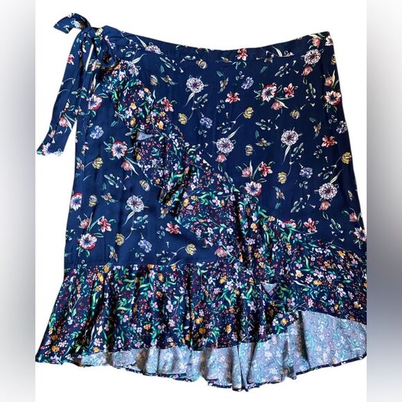 Liz Claiborne Navy Blue and Floral Faux Wrap Skirt Size 18 - Picture 1 of 5
